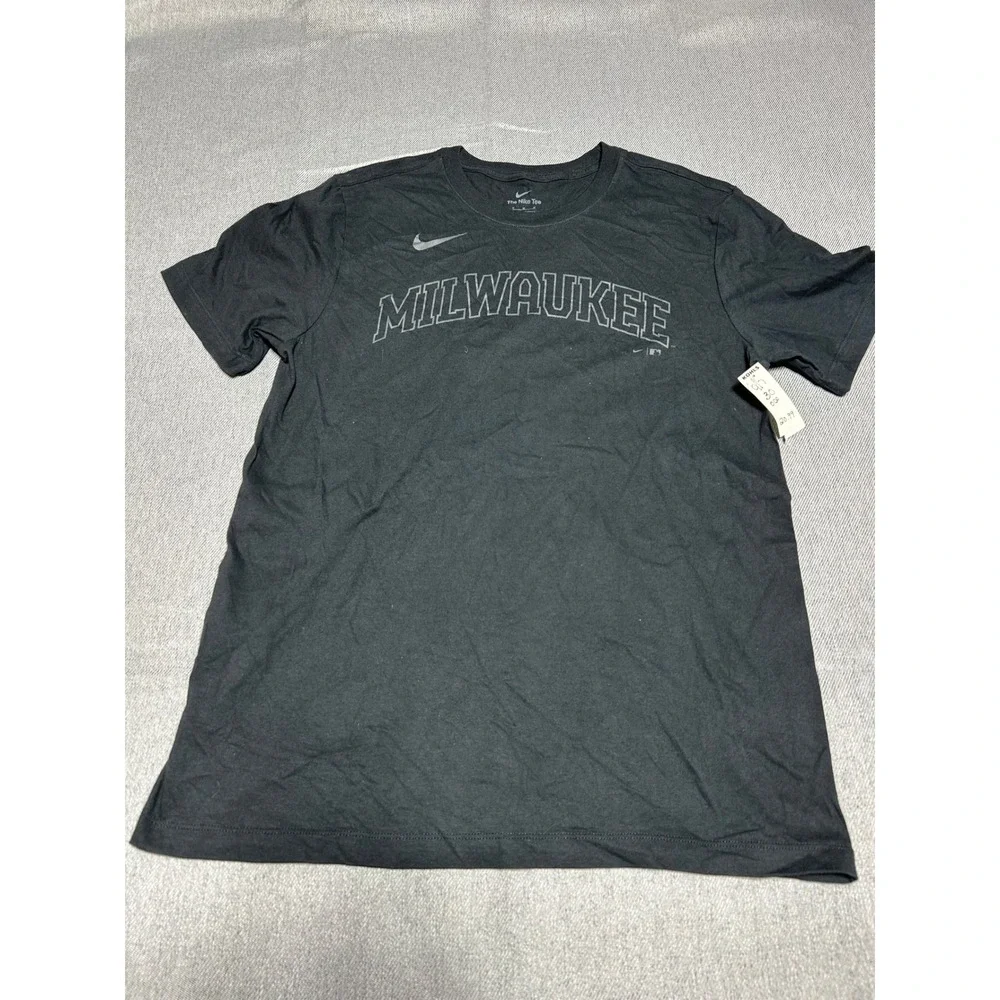 Nike T-Shirt Mens Medium Black Milwaukee Brewers Christian Yelich 22 MLB Tee